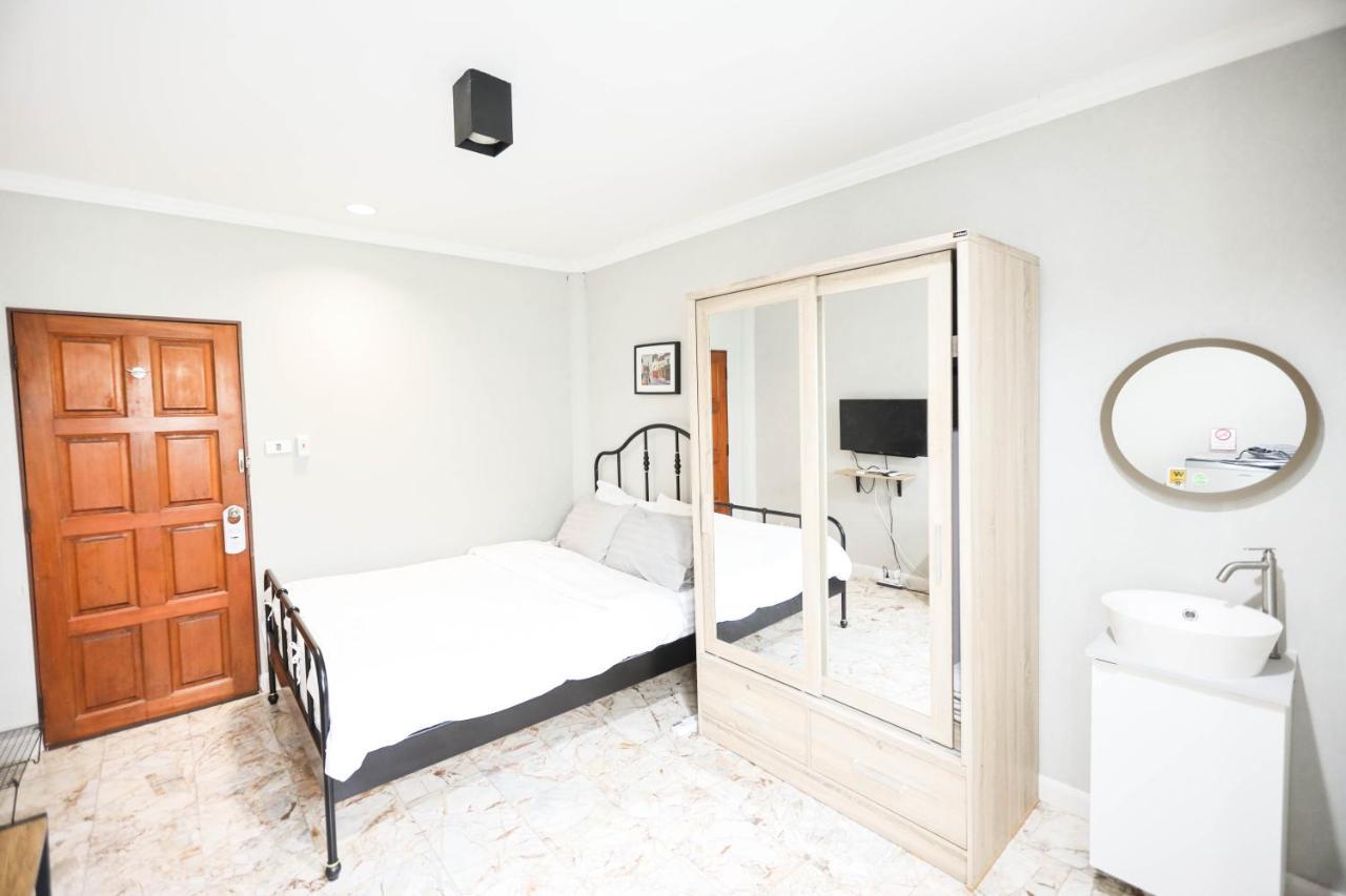 Wang Lang Hostel Bangkok Eksteriør billede